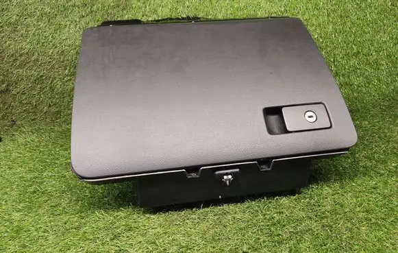Volkswagen PASSAT CC Glove box set 3C1857097 3C1857114