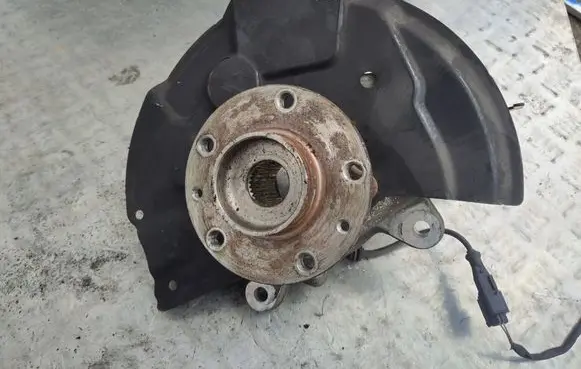 Renault Scenic IV - Grand scenic IV Front wheel hub 411505981R