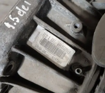 Renault Megane II Manual 6 speed gearbox TL4A001 7701700552