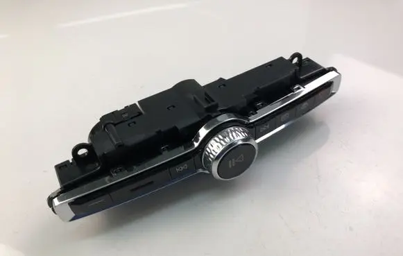 Volvo S90, V90 Climate control unit P31398845
