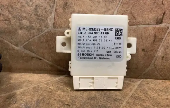 Mercedes-Benz C W204 Parking PDC control unit/module A2049004106