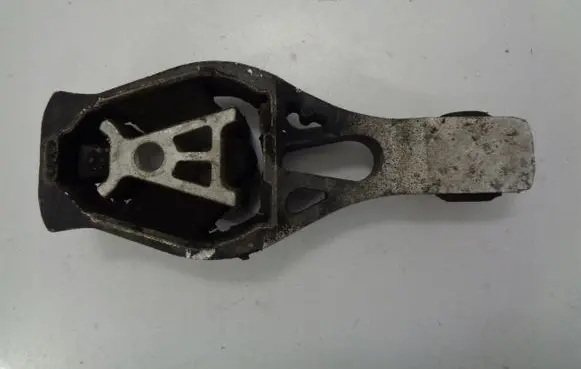 Citroen C4 Grand Picasso Engine mounting bracket 9805734780