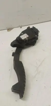 Renault Laguna II Accelerator throttle pedal 8200002904 6PV00811900