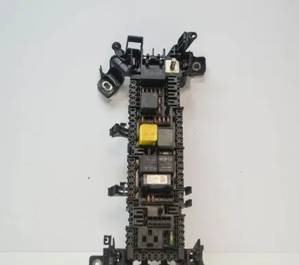 Mercedes-Benz A W176 Fuse box set A2465400340 A2469066600