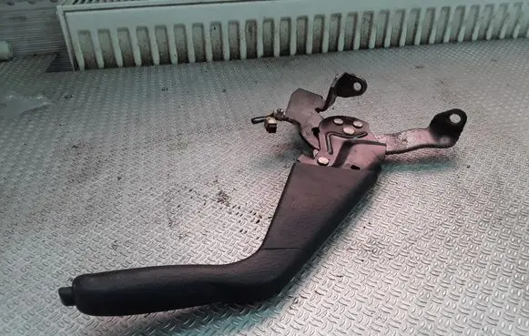Hyundai H-1, Starex, Satellite Handbrake/parking brake lever assembly