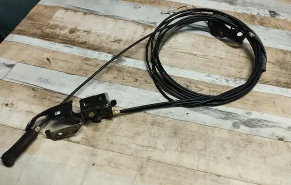 Hyundai Elantra Loading door cable line 