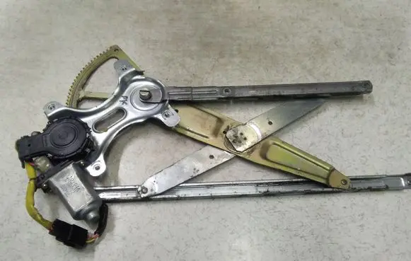 Toyota Prius (XW10) Front door window regulator with motor 8572047030 0620401131