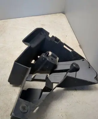 Renault Laguna III Rear bumper mounting bracket 850450004R P0017637