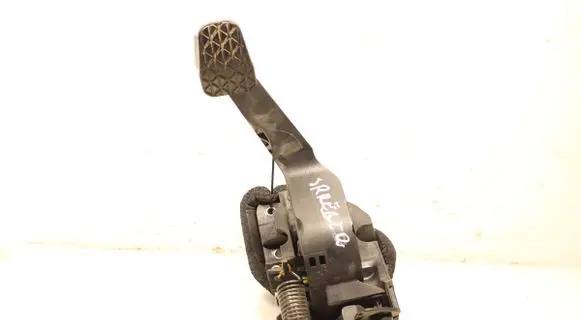 Ford Connect Clutch pedal EY16-7B633-AA