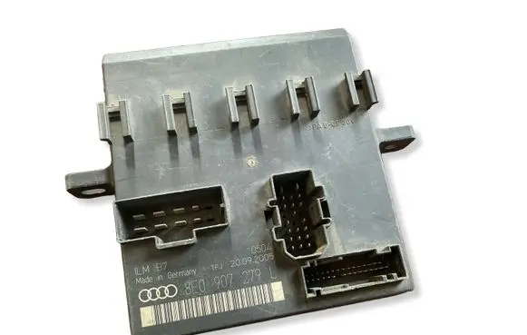 Audi A4 S4 B6 8E 8H Comfort/convenience module 8E0907279L