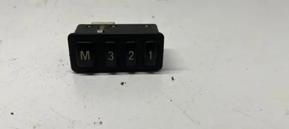 BMW 5 E39 Seat control switch 8352160