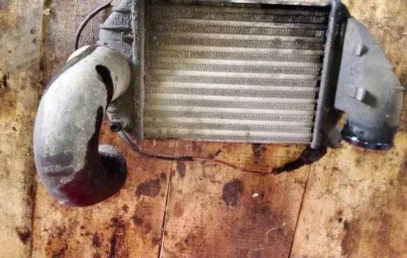 Volkswagen PASSAT B5.5 Intercooler radiator 059145805