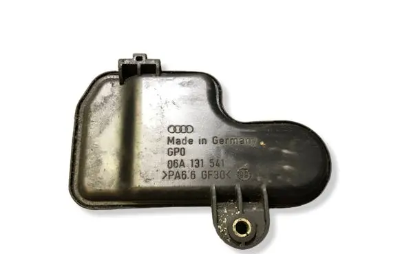 Audi TT Mk1 Vacuum air tank 06A131541