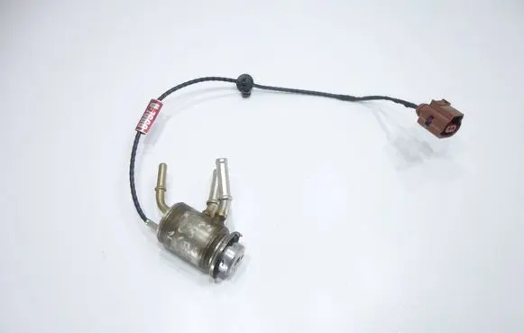 Volkswagen PASSAT B8 AdBlue injector 05L131113J