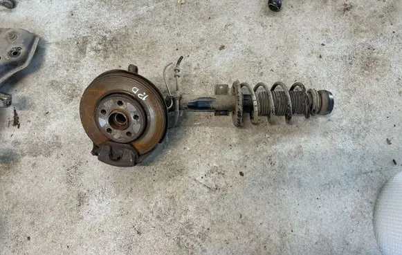 Skoda Rapid (NH) Front wheel hub spindle knuckle 