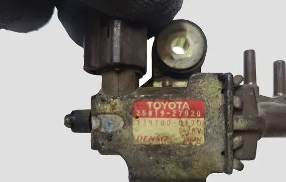 Toyota Corolla Verso E121 Turbo solenoid valve 1397000670 2581927020