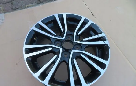 Mitsubishi Space Star R15 alloy rim 