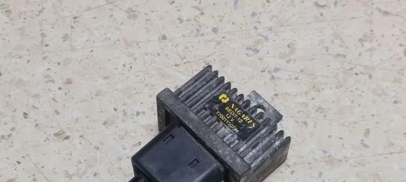 Renault Scenic I Glow plug pre-heat relay 7700115078