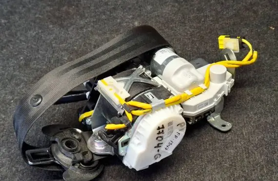 Audi A6 S6 C7 4G Front seatbelt 4G8857705H