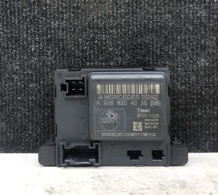 Mercedes-Benz Sprinter W906 Door control unit/module A906820402608 A9068204026