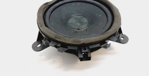 Volvo V70 Front door speaker 30657445