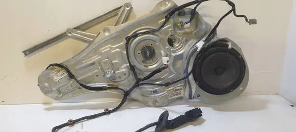 KIA Sportage Front window lifting mechanism without motor 824703U040