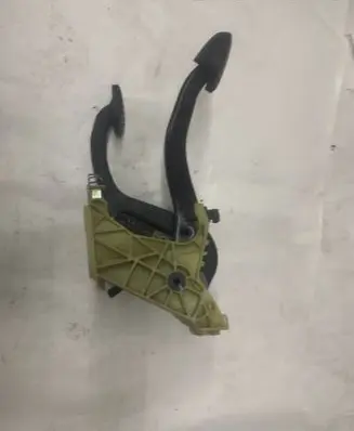 BMW 5 E60 E61 Pedal assembly 6759944 14416710