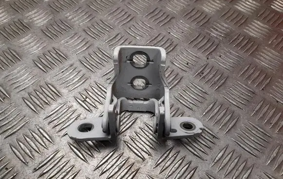 Dodge RAM Front door upper hinge VA178
