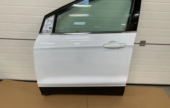 Ford Kuga II Front door 