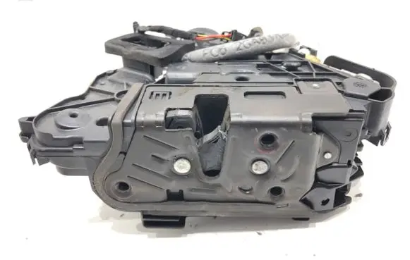 Volkswagen T-Roc Front door lock 5TB837015A
