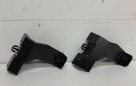 Renault Captur II Rear bumper mounting bracket 850426902R