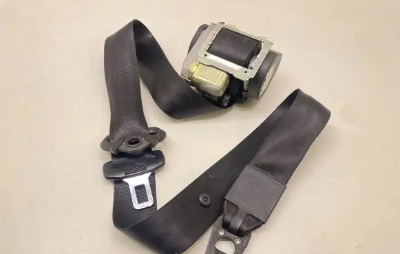 Audi A6 S6 C6 4F Front seatbelt 4F0857706 08072004 604906100A