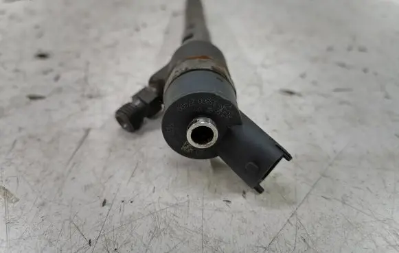 Hyundai Tucson JM Fuel injector 3380027400