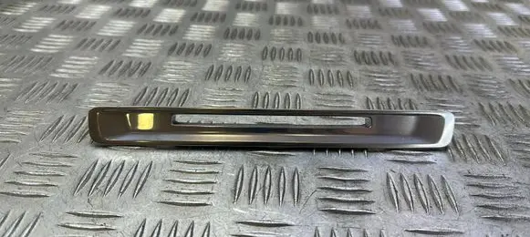 Volvo XC60 Radio/GPS head unit trim 30755619