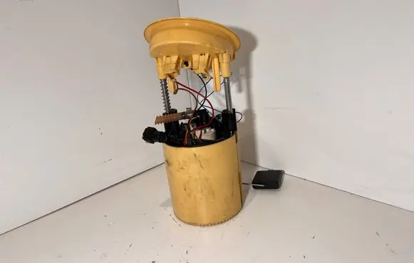 BMW 1 E82 E88 In-tank fuel pump A2C53215722 190943