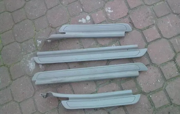 Volvo S40, V40 sill trim set (inner) 