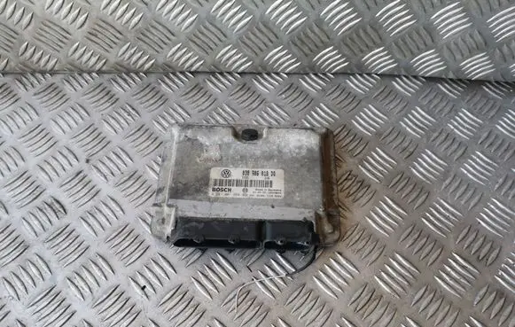 Seat Toledo II (1M) Engine control unit/module 038906018DQ 0281001864
