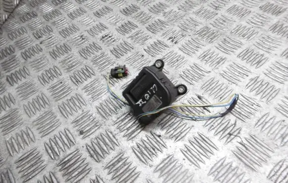 Renault Clio II A/C air flow flap actuator/motor 127130900