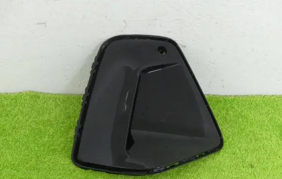BMW 5 G60 G61 Front bumper lower grill 8084690