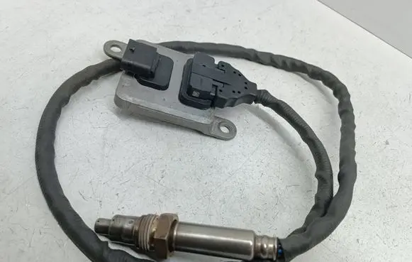 Mercedes-Benz C W205 Lambda probe sensor A0009051612 0009051612 A3C03398700