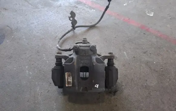 KIA Sportage Front brake caliper 58130D7700