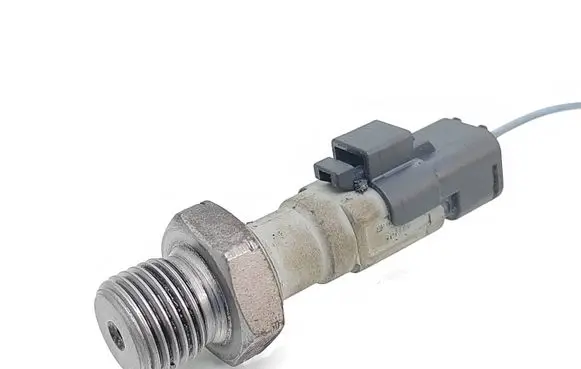 Peugeot 207 Oil pressure sensor 9631846680 05020