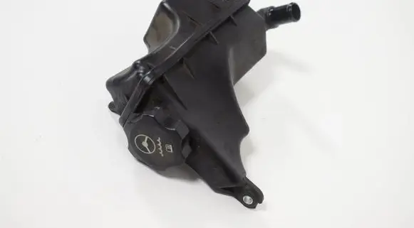 Chevrolet Cruze Power steering fluid tank/reservoir 13255540