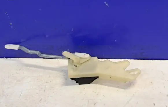 Volvo XC90 A/C air flow flap actuator/motor 30676511 8623355