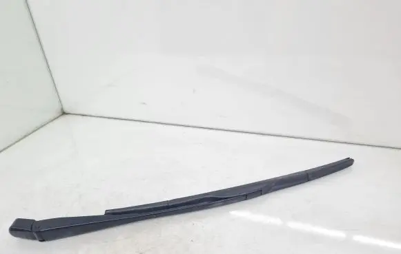 Honda Civic IX Rear wiper blade arm