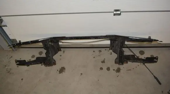 BMW X5 E53 Top upper radiator support slam panel