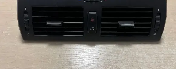 BMW X3 E83 Dash center air vent grill 3415965
