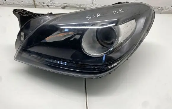 Mercedes-Benz SLK R172 Headlight/headlamp A1728204561