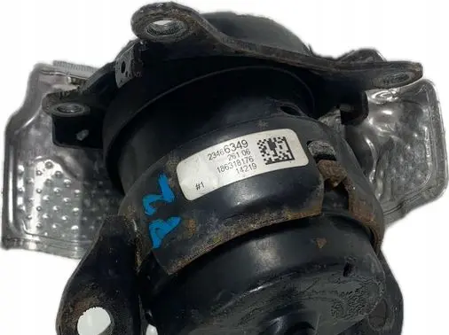 Cadillac Escalade IV Engine mount bracket 23466349