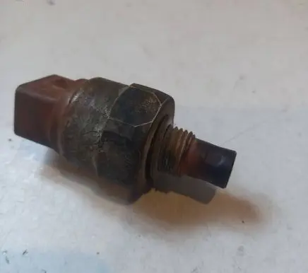 Coolant temperature sensor